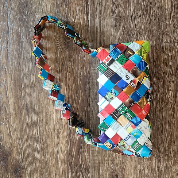 Small Candy Wrapper Shoulder Bag - Picture 2 of 11